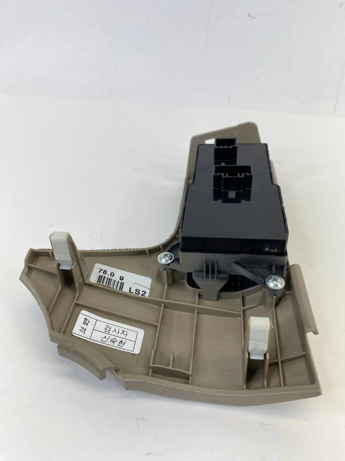 13-17 HYUNDAI ELANTRA GT ECO TRACTION BUTTON SWITCH W/ COVER DY84730-A5000 OEM