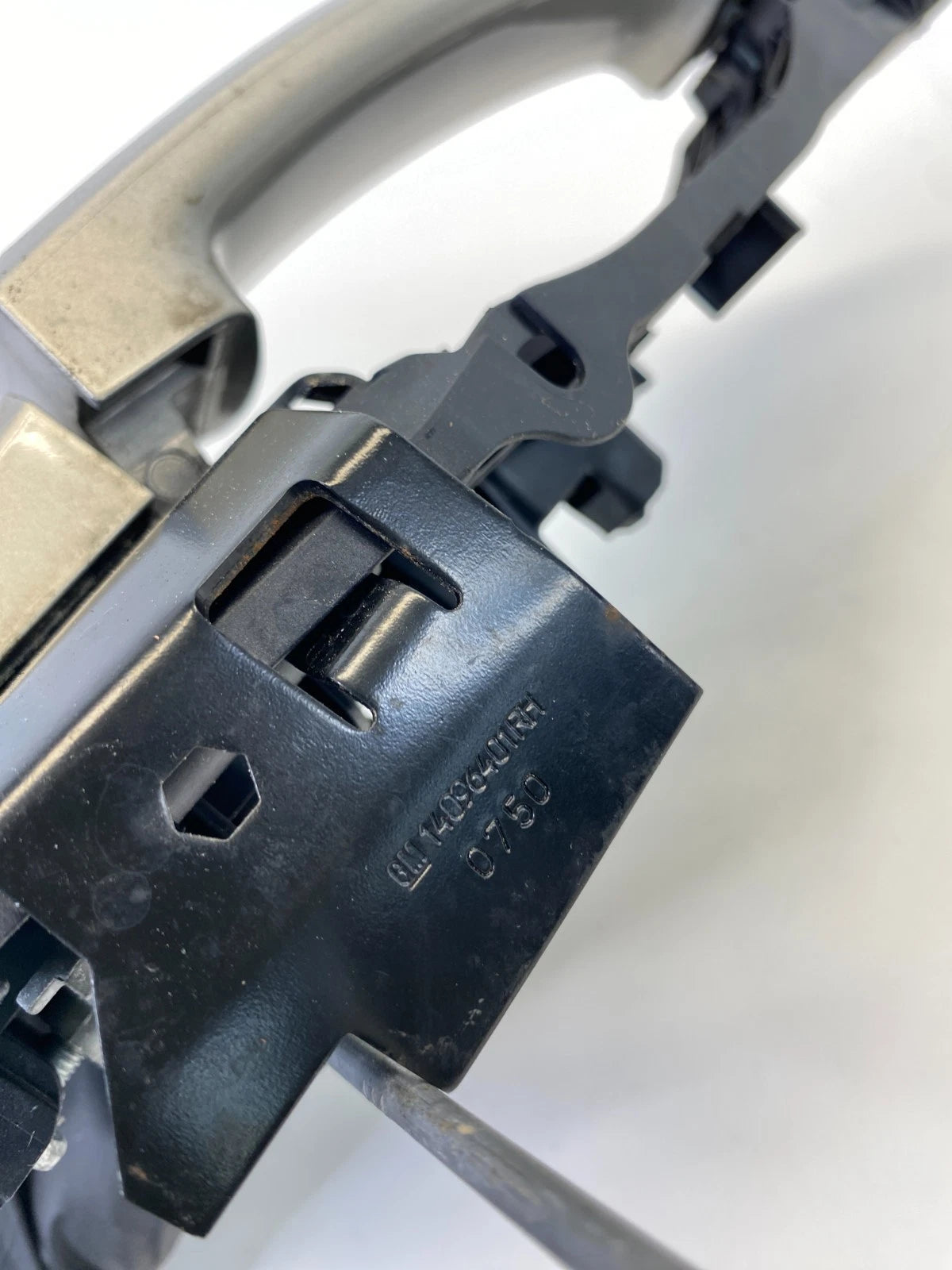 2011 BUICK REGAL SEDAN FRONT RIGHT SIDE EXTERIOR OUTER DOOR HANDLE ASSEMBLY OEM