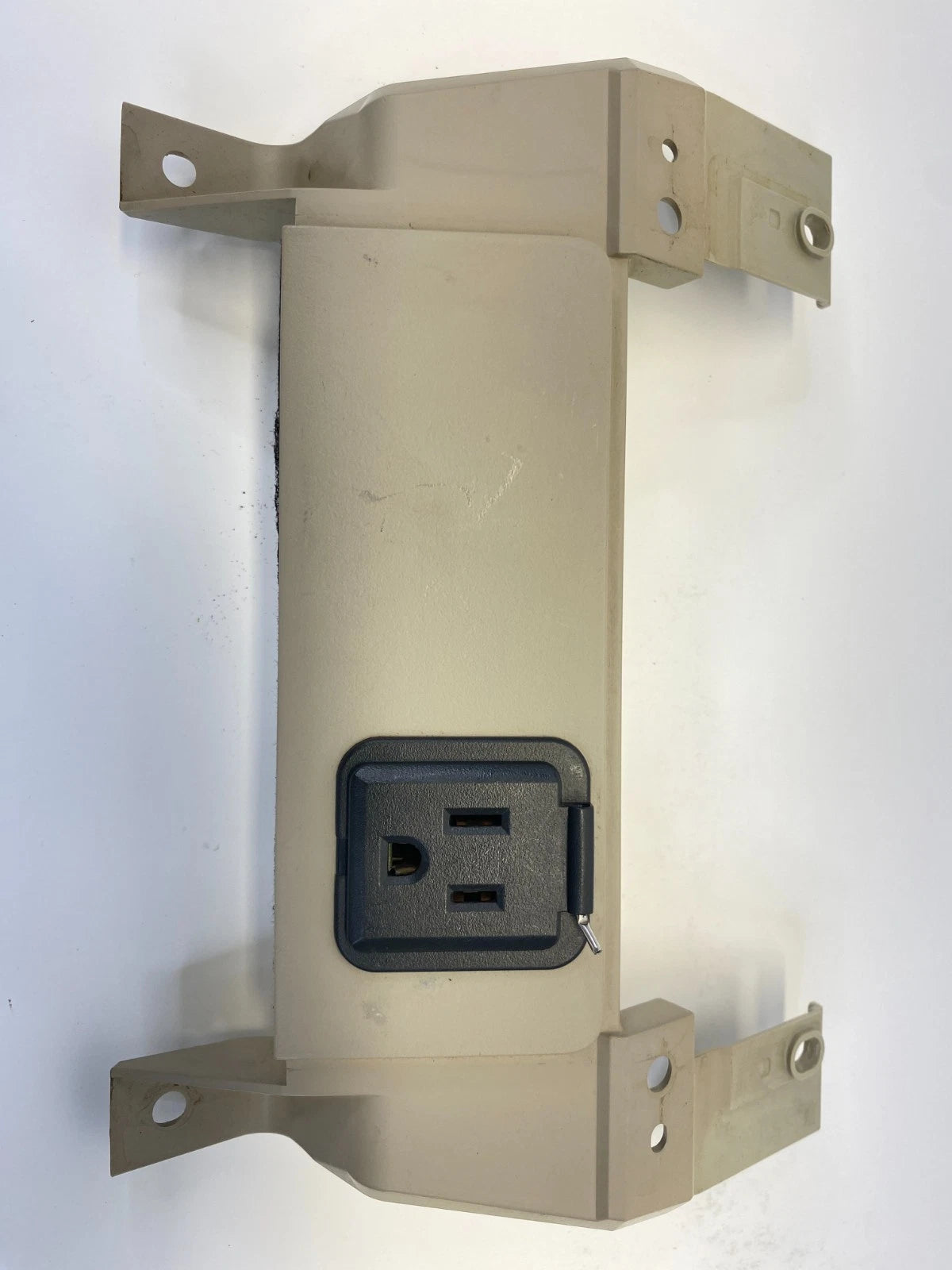 13-17 NISSAN PATHFINDER REAR CONSOLE 120V AC POWER OUTLET BEZEL TRIM OEM FACTORY