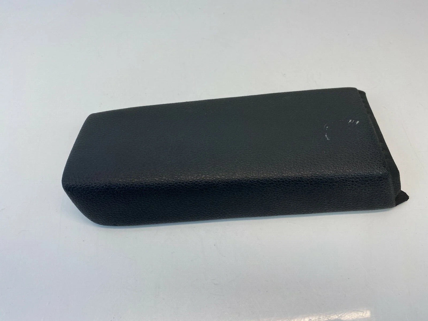 2015 2016 CHEVROLET CRUZE FRONT LEFT DRIVER SIDE INNER DOOR PANEL ARMREST COVER