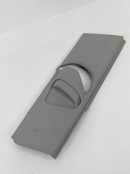 10-15 TOYOTA PRIUS FRONT RIGHT SEAT BELT HEIGHT ADJUSTER ANCHOR COVER 7302353020