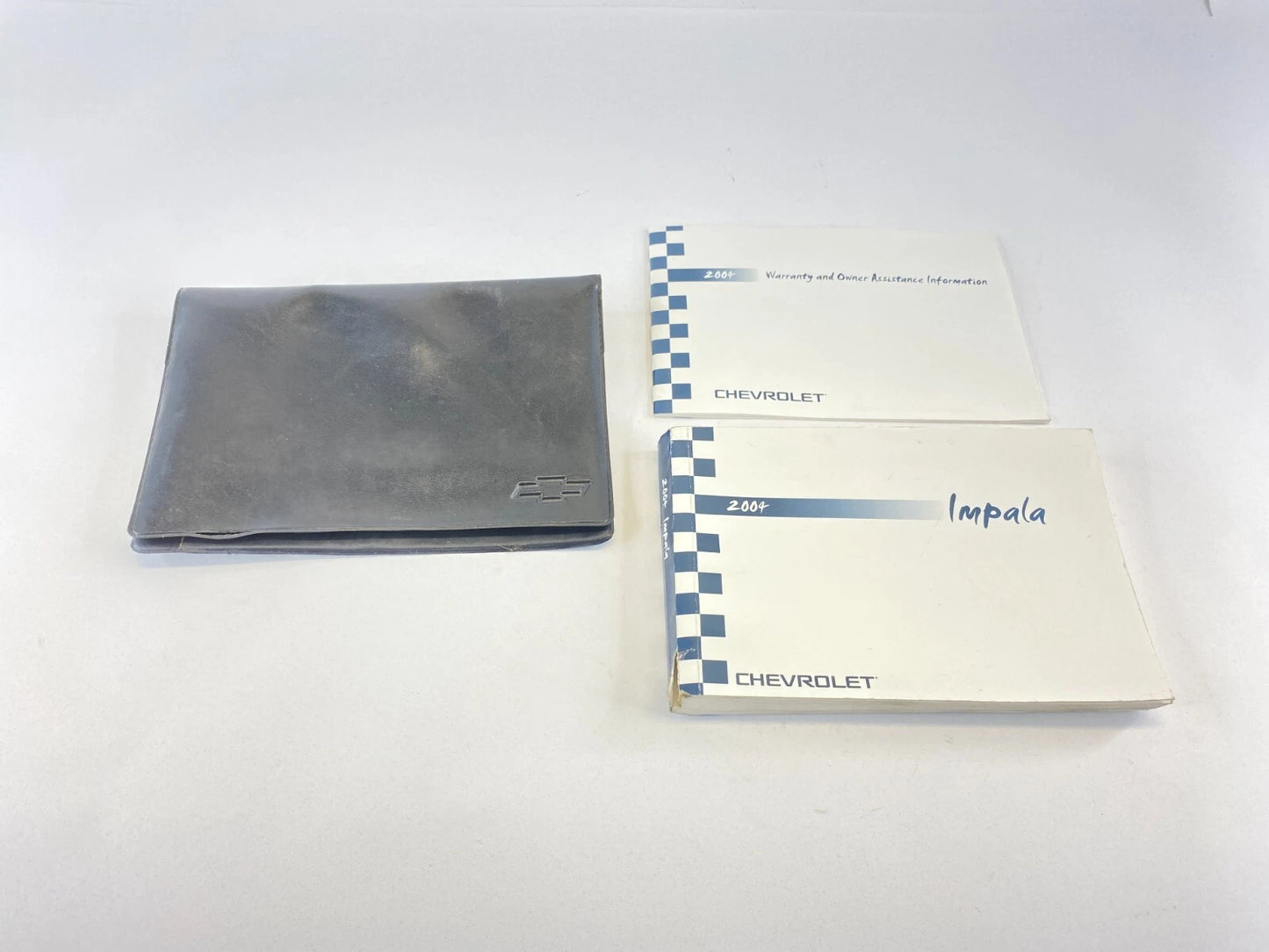 2004 CHEVROLET IMPALA OWNER'S MANUAL WARRANTY INFORMATION BOOK W/ CASE OEM