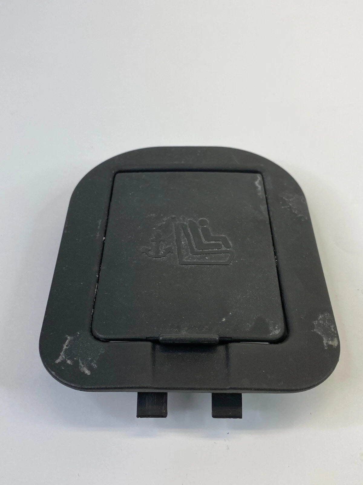 2007-2011 CHEVROLET AVEO REAR CHILD SEAT ANCHOR COVER PLATE TRIM CAP PANEL OEM