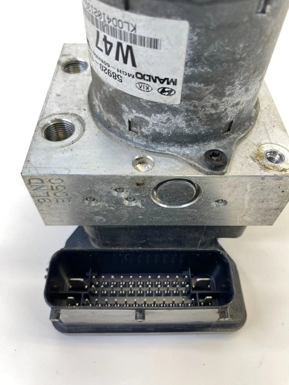 15-17 KIA RIO ABS ANTI-LOCK BRAKE PUMP CONTROL MODULE UNIT 58920-1W470 OEM