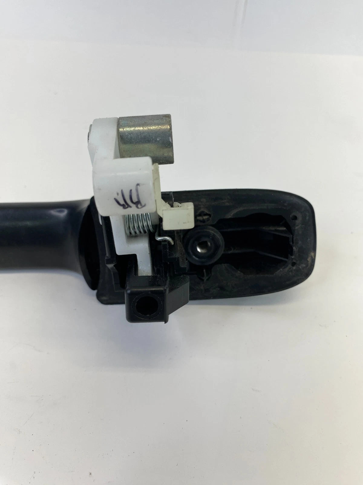 2003-2007 HONDA PILOT REAR RIGHT SIDE OUTER EXTERIOR DOOR HANDLE BLACK RR OEM