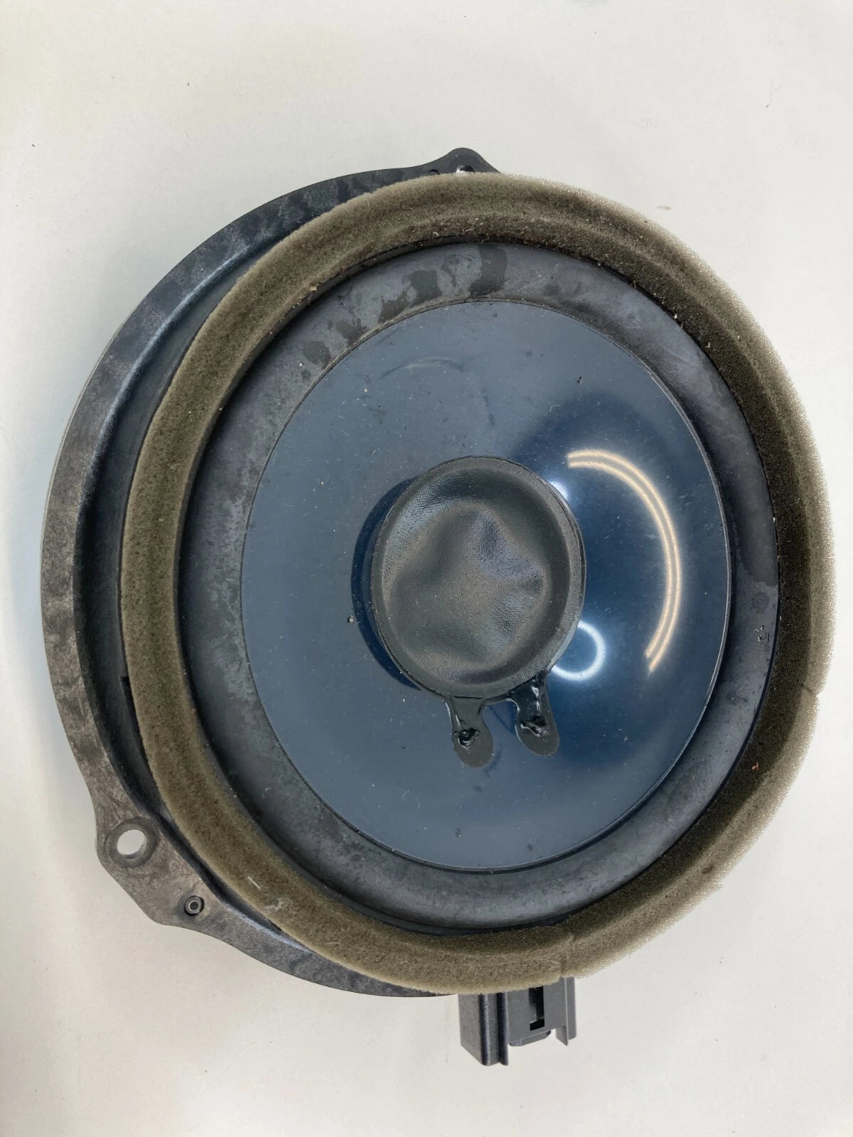 12-18 FORD FOCUS REAR RIGHT SIDE DOOR AUDIO SPEAKER ASSEMBLY 6M2T-18808-FC OEM