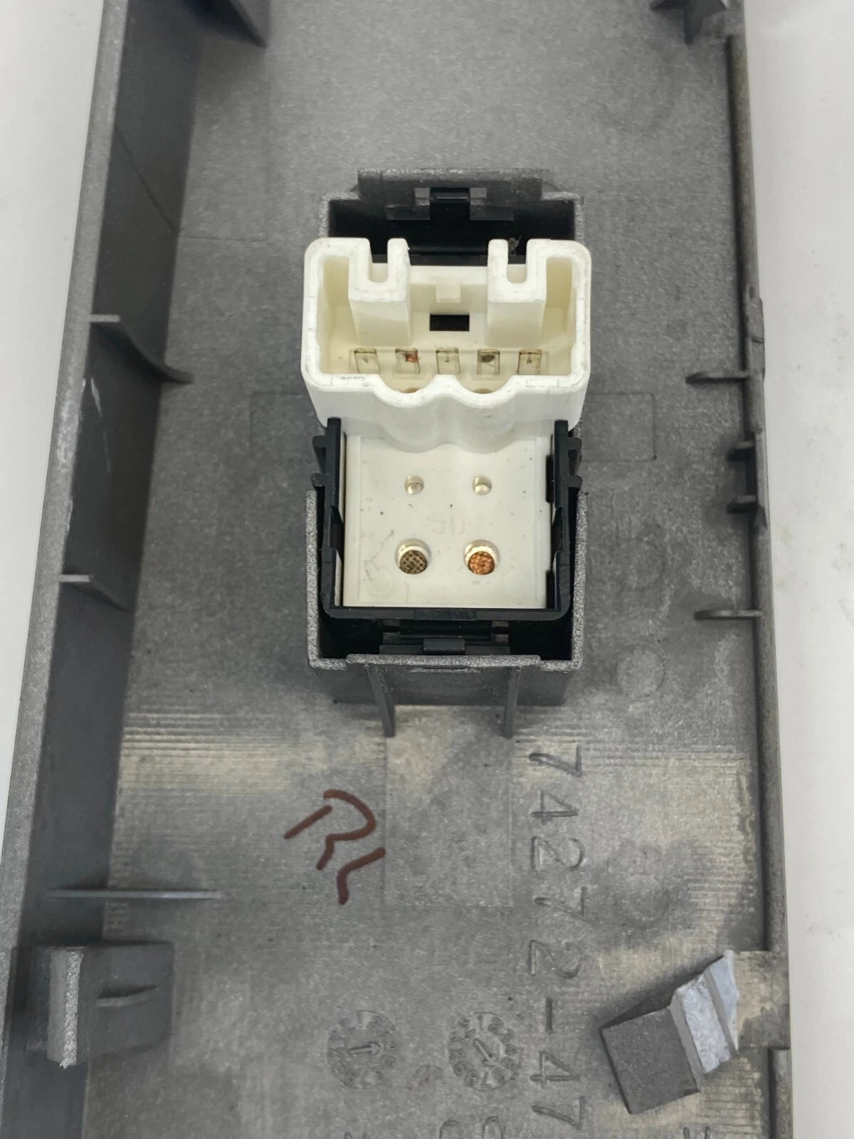 2004-2009 TOYOTA PRIUS REAR LEFT DOOR WINDOW CONTROL SWITCH BEZEL OEM 7427247050