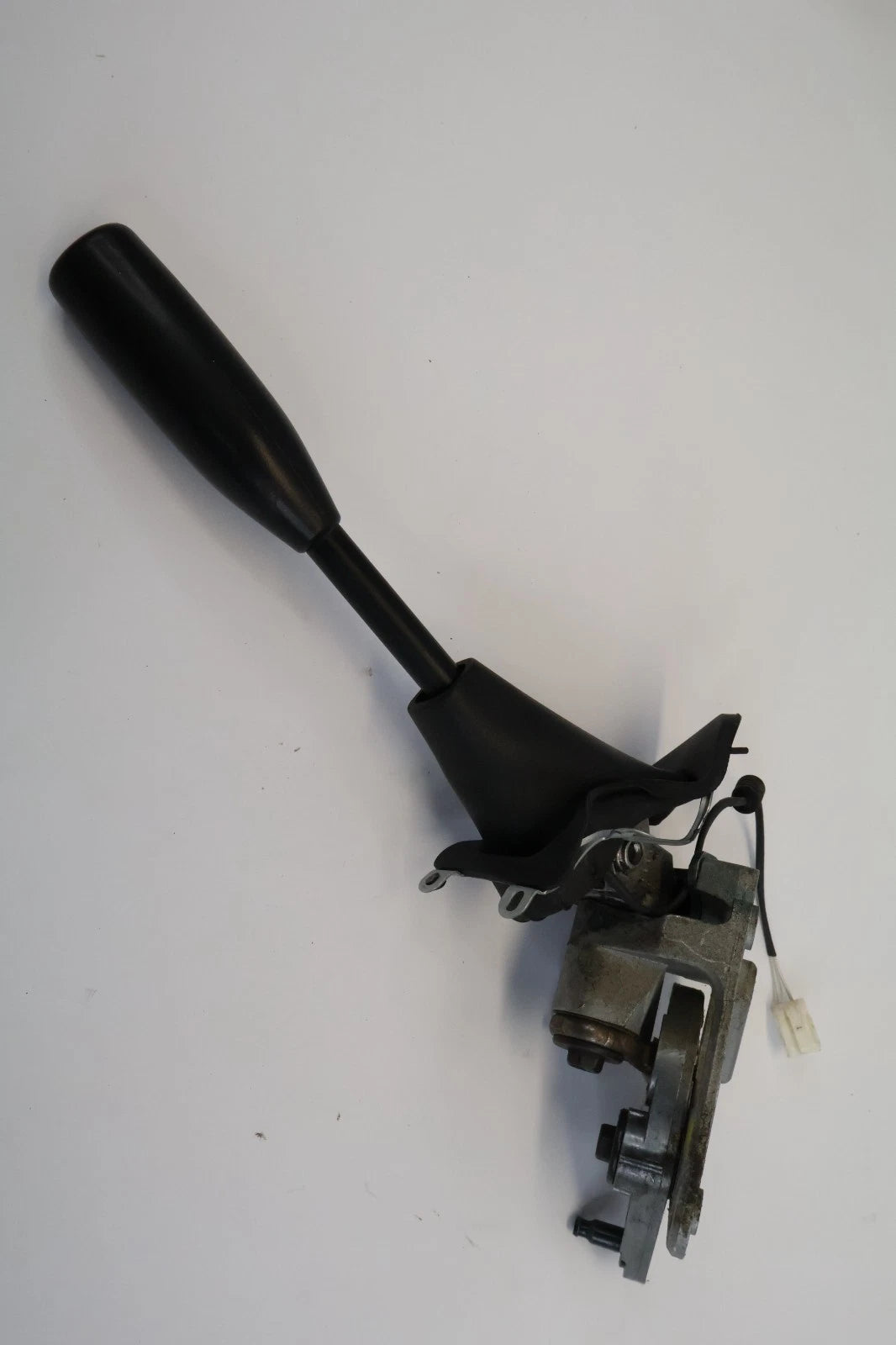2005 2006 TOYOTA TUNDRA GEAR SHIFTER COLUMN LEVER WITH OVERDRIVE OEM
