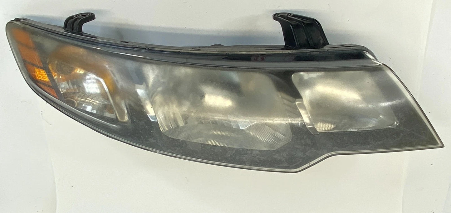 2010-2013 KIA FORTE SEDAN RIGHT PASSENGER SIDE HEADLIGHT LAMP OEM 92102-1MXXX