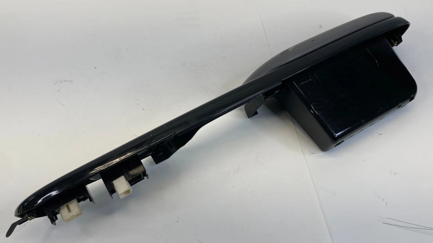 04-10 TOYOTA SIENNA FRONT RIGHT WINDOW SWITCH W/ ARMREST BEZEL 74231AE020 OEM
