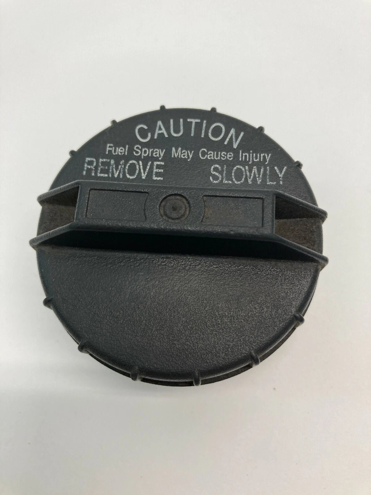 2004 2005 2006 2007 FORD FREESTAR MONTEREY 3.9L V6 FUEL GAS CAP LID OEM