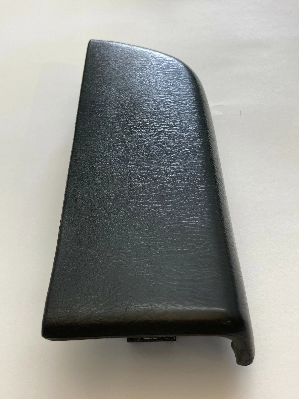 1996-1999 NISSAN PATHFINDER FRONT RIGHT DOOR ARMREST PAD REST OEM