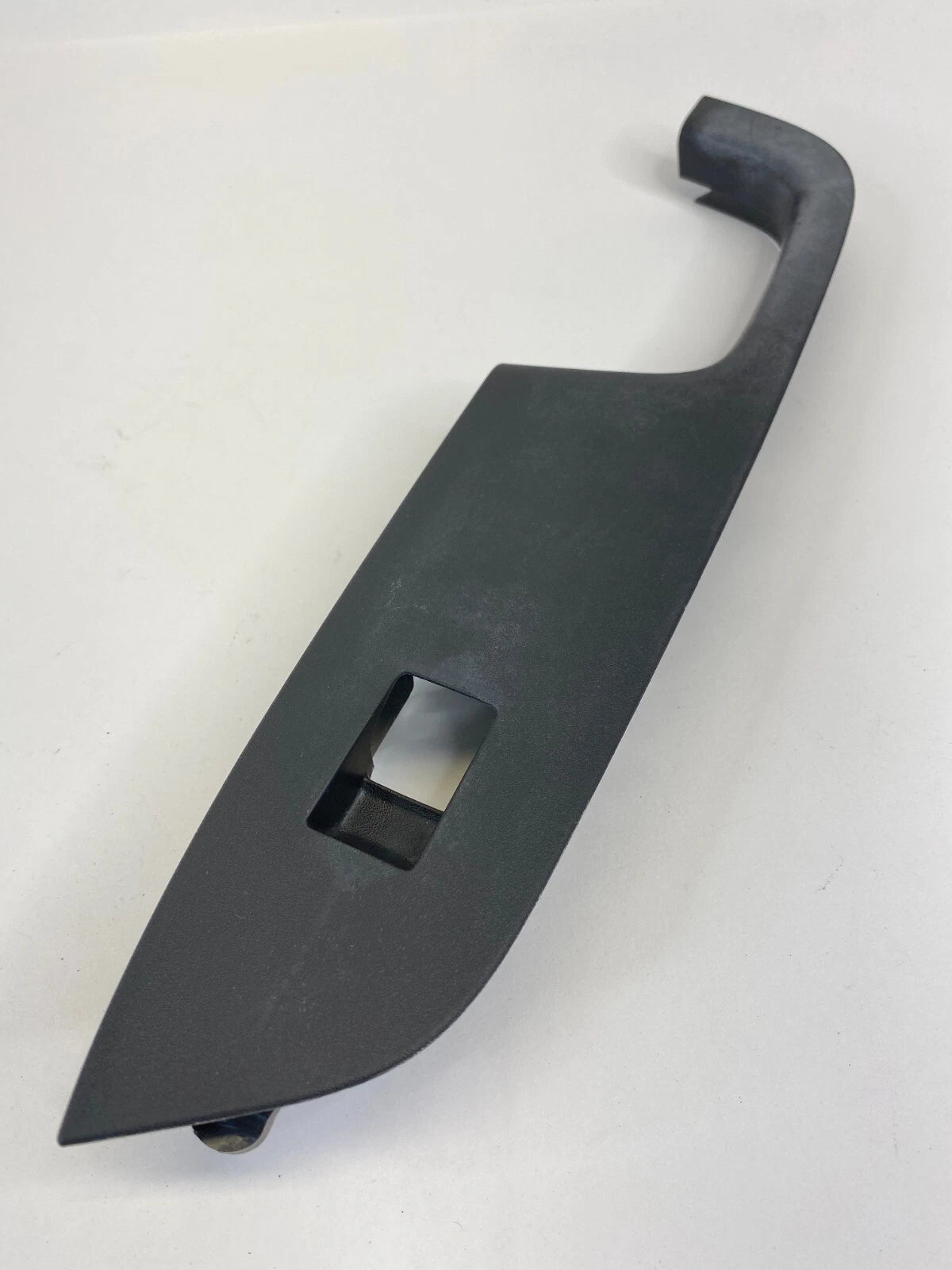 2010-2017 GMC TERRAIN CHEVY EQUINOX FRONT RIGHT DOOR WINDOW SWITCH COVER TRIM