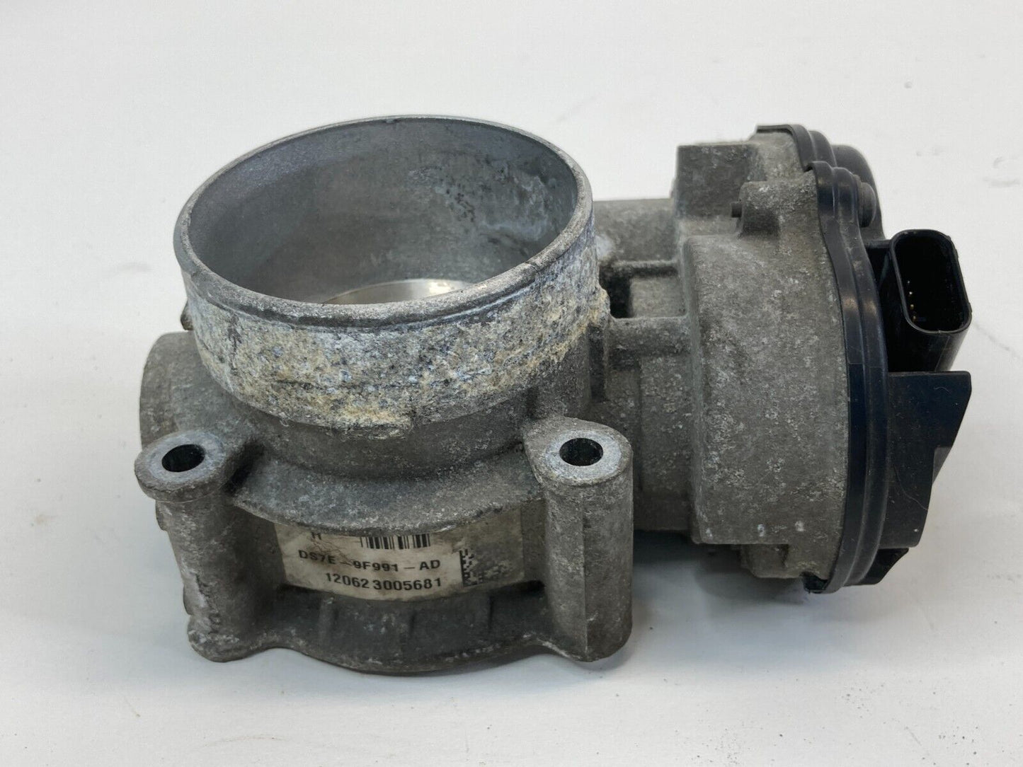 09-12 Ford Escape 2.5L A/T Throttle Body Throttle Valve Assy DS7E-9F991-AD OEM