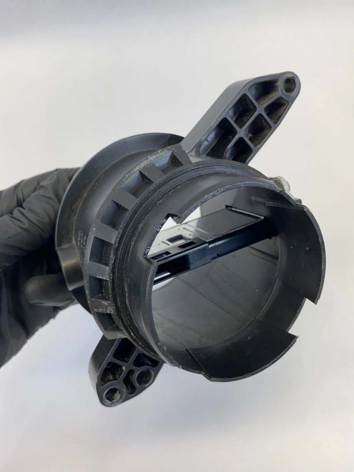 2012-2018 FORD FOCUS 2.0L MASS AIR FLOW MAF SENSOR TUBE HOUSING OEM BV61-9B642-A