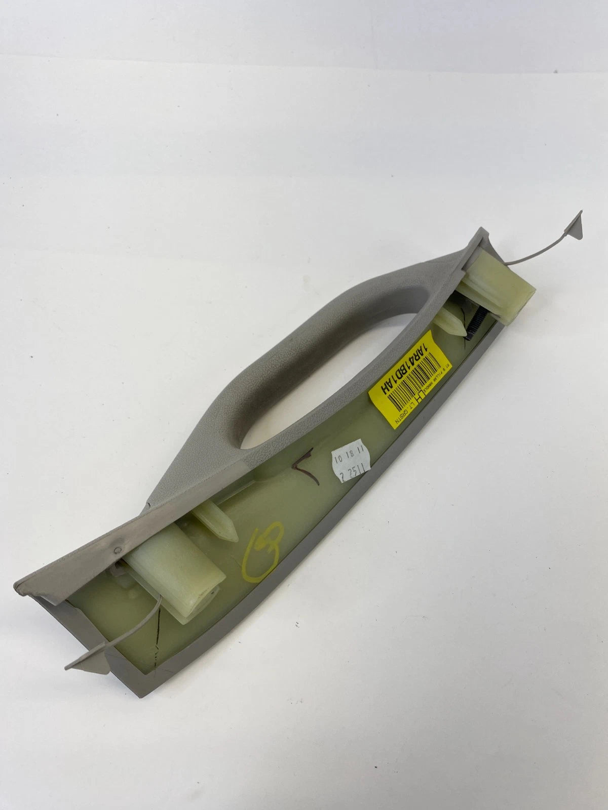 2011-2020 DODGE GRAND CARAVAN B-PILLAR GRAB HANDLE LEFT DRIVER 1AR41BD1AH OEM