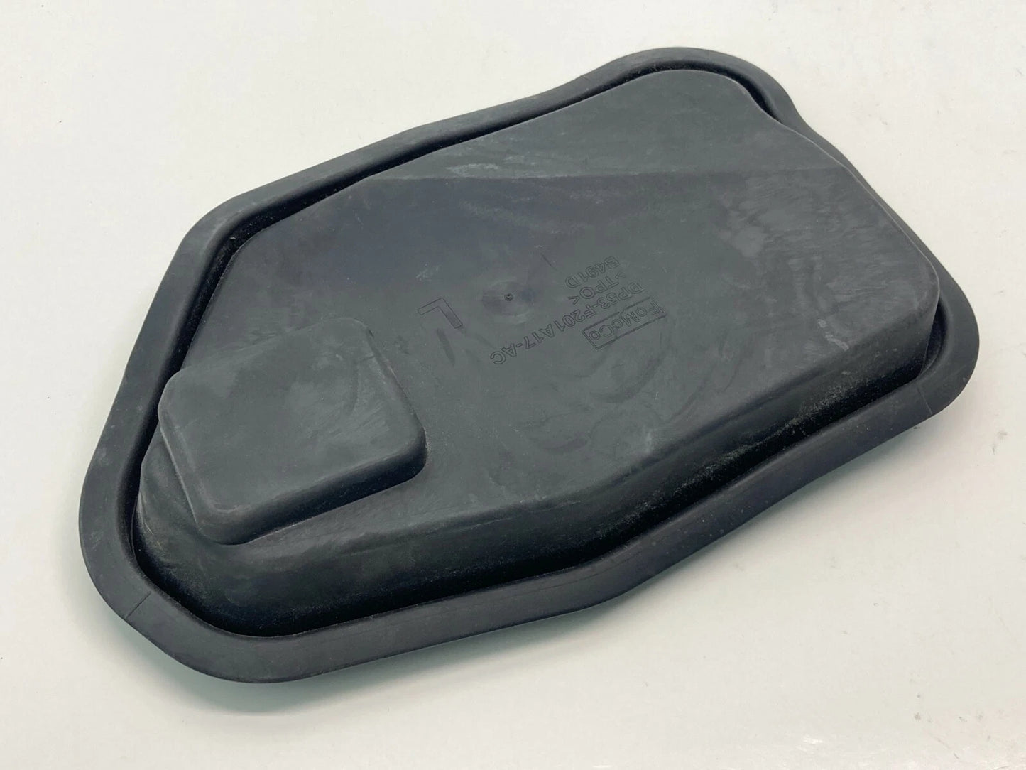 15 LINCOLN MKZ FRONT LH SIDE DOOR INTERIOR DUST SHIELD COVER TRIM DP53-F201A17AC