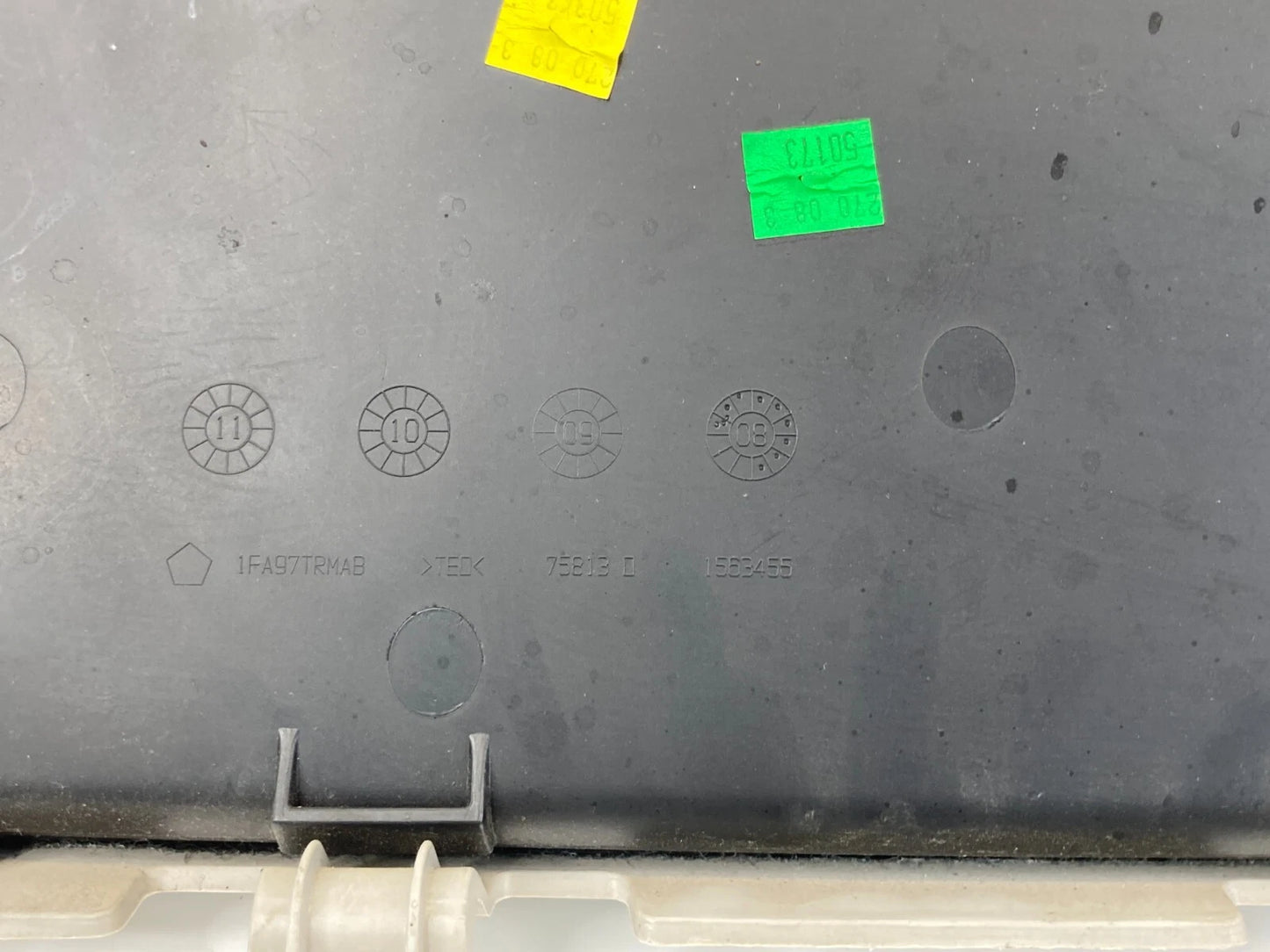 09-14 VOLKSWAGEN ROUTAN DASHBOARD GLOVE BOX COMPARTMENT STORAGE 1FA97TRMAB OEM