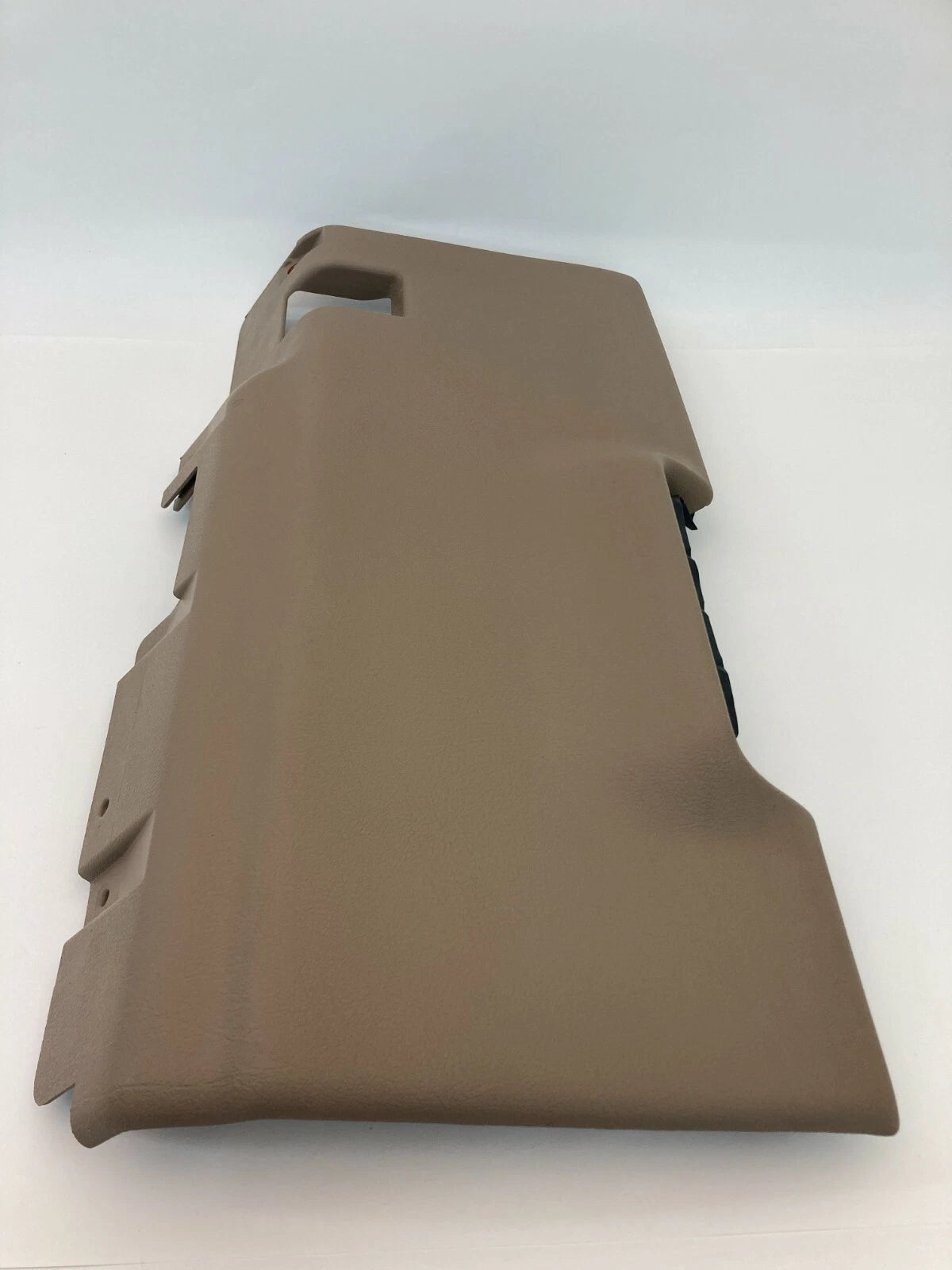 2005-2007 SATURN RELAY FRONT DASH LOWER INSTRUMENT PANEL KNEE BOLSTER COVER TRIM