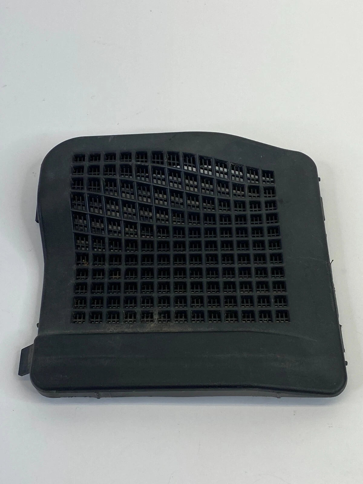 03-07 NISSAN MURANO LEFT SIDE HOOD BONNET STRUT ACCESS COVER TRIM LA39-5951-600