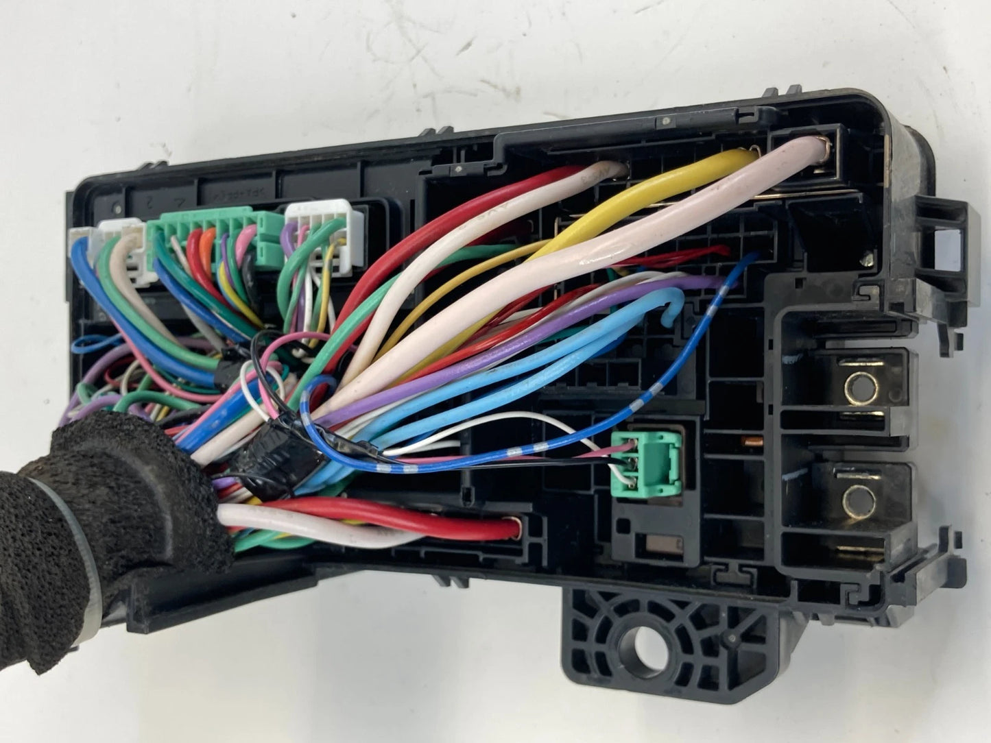 2013-2017 HONDA ACCORD 2.4L L4 ENGINE COMPARTMENT FUSE BOX RELAY JUNCTION UNIT