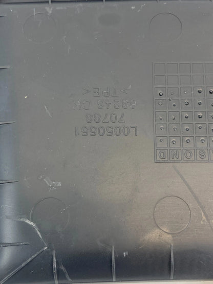 12-15 RAM C/V CARGO VAN CENTER CONSOLE DASH RADIO RUBBER MAT INSERT L0050551
