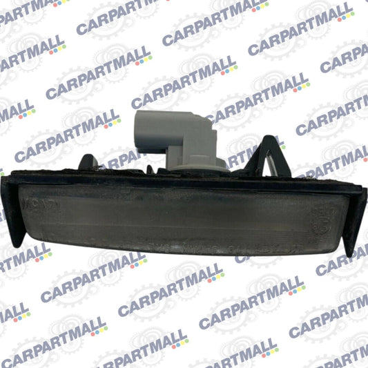 1998-2005 LEXUS GS300 SEDAN RIGHT SIDE TRUNK LICENSE PLATE LIGHT LAMP OEM