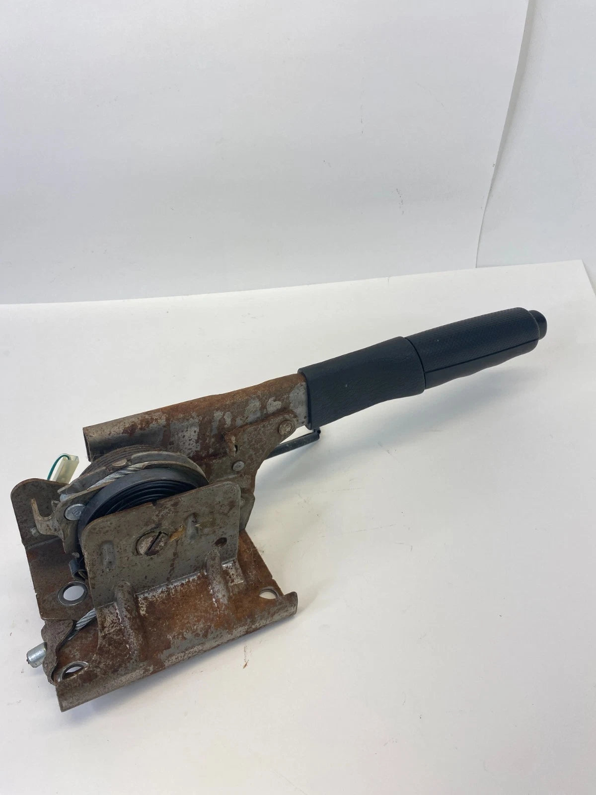 2002-2007 JEEP LIBERTY PARKING EMERGENCY BRAKE LEVER HANDLE ASSEMBLY OEM