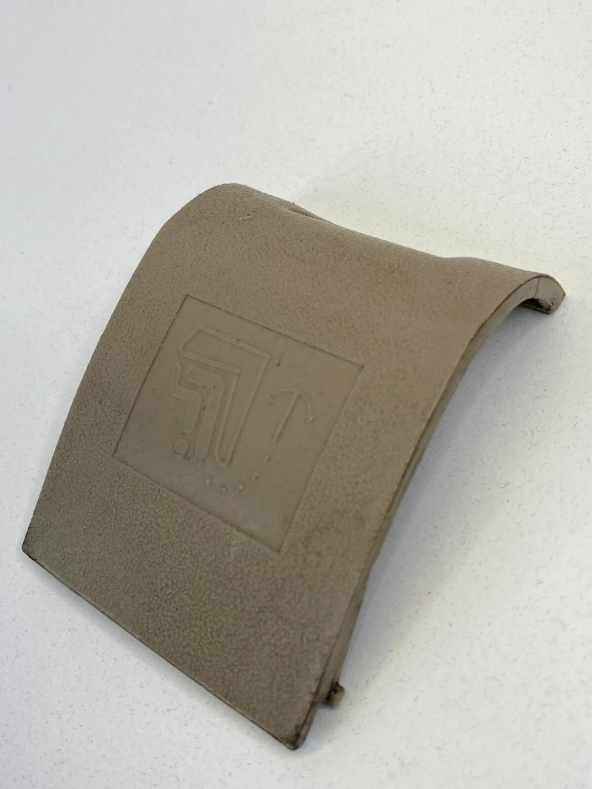 2001 2002 2003 Honda Civic Rear Seat Child Anchor Lid Cover 84501-S5A-A100 OEM