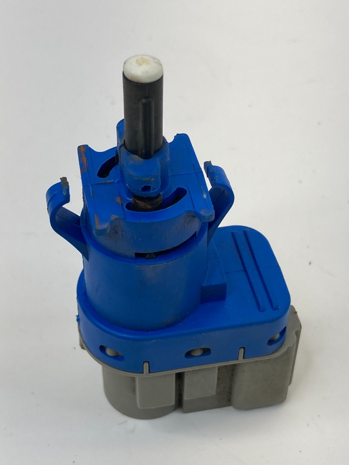 2008-2020 Ford Fusion Brake Pedal Stop Light Lamp Switch 8T4T-96854-M OEM