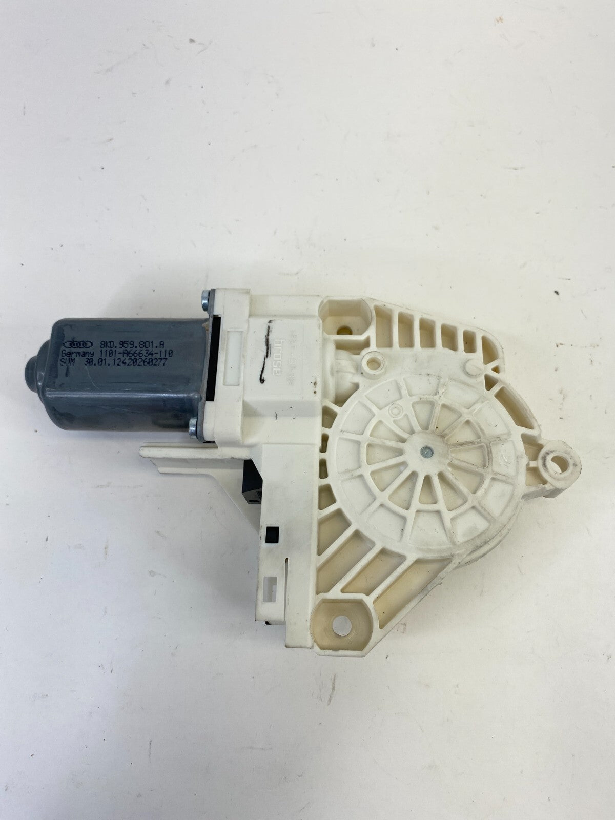 09-16 Audi A4 Quattro Front Left Side Power Door Window Motor 8K0-959-801-A OEM