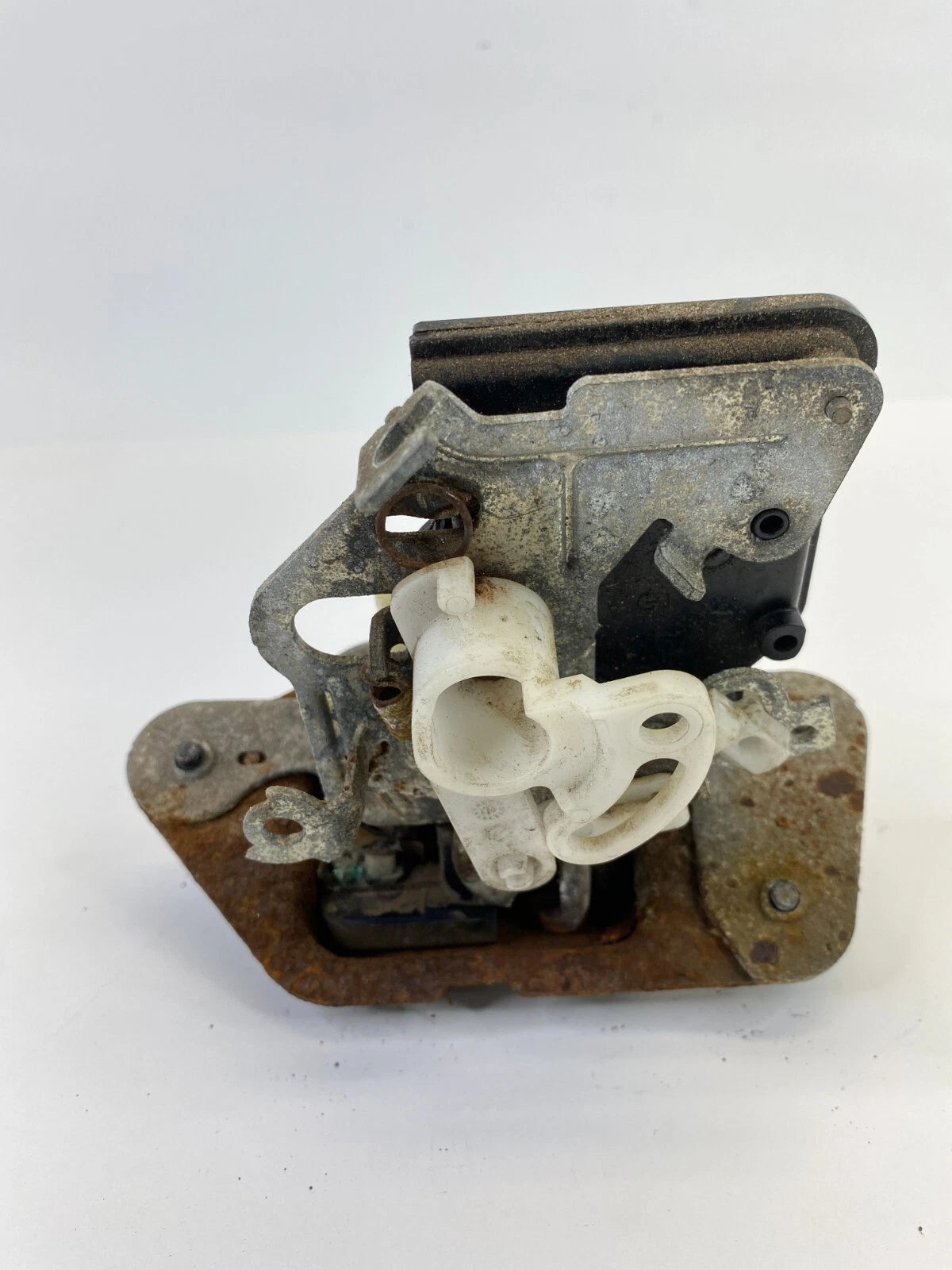 2007-2011 DODGE NITRO REAR TRUNK DECK LID LIFGATE LATCH LOCK RELEASE ACTUATOR