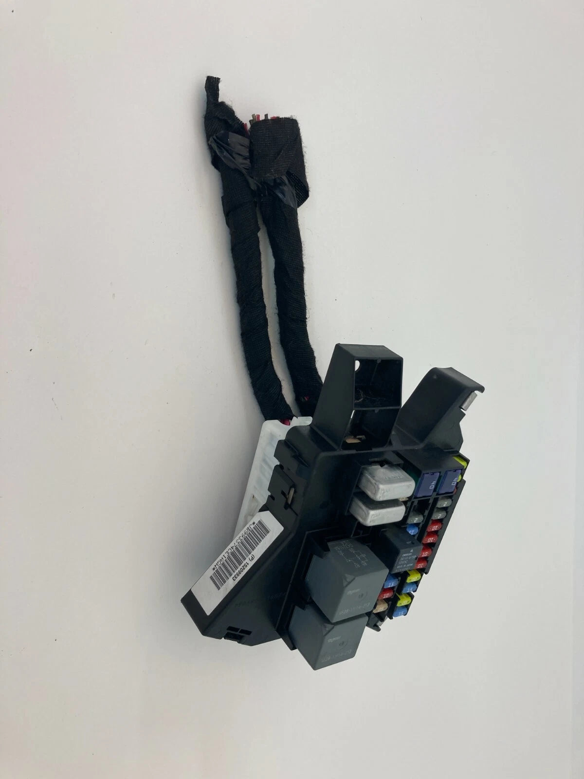 2005-2007 SATURN RELAY 05-08 UPLANDER FUSE BOX RELAY JUNCTION BLOCK 15209933 OEM