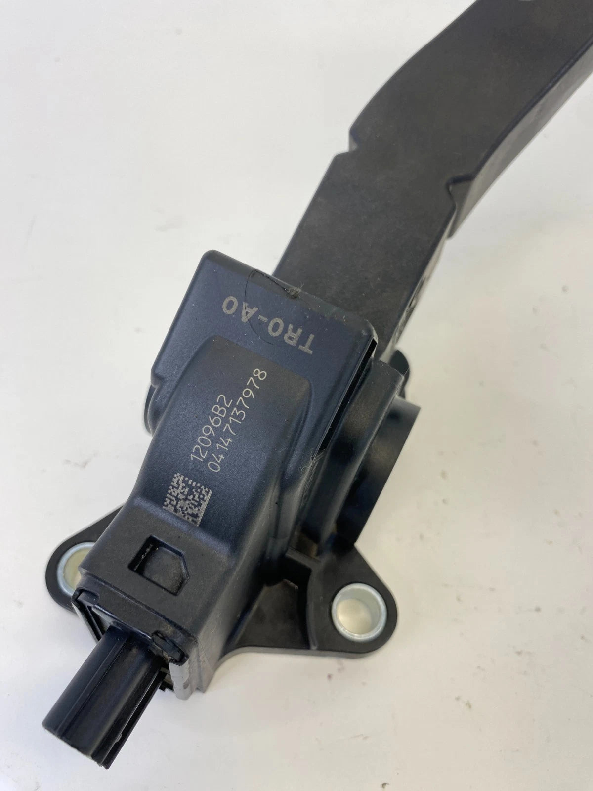 2012-2015 HONDA CIVIC ACCELERATOR GAS PEDAL POSITION SENSOR ASSEMBLY OEM TR0-A0