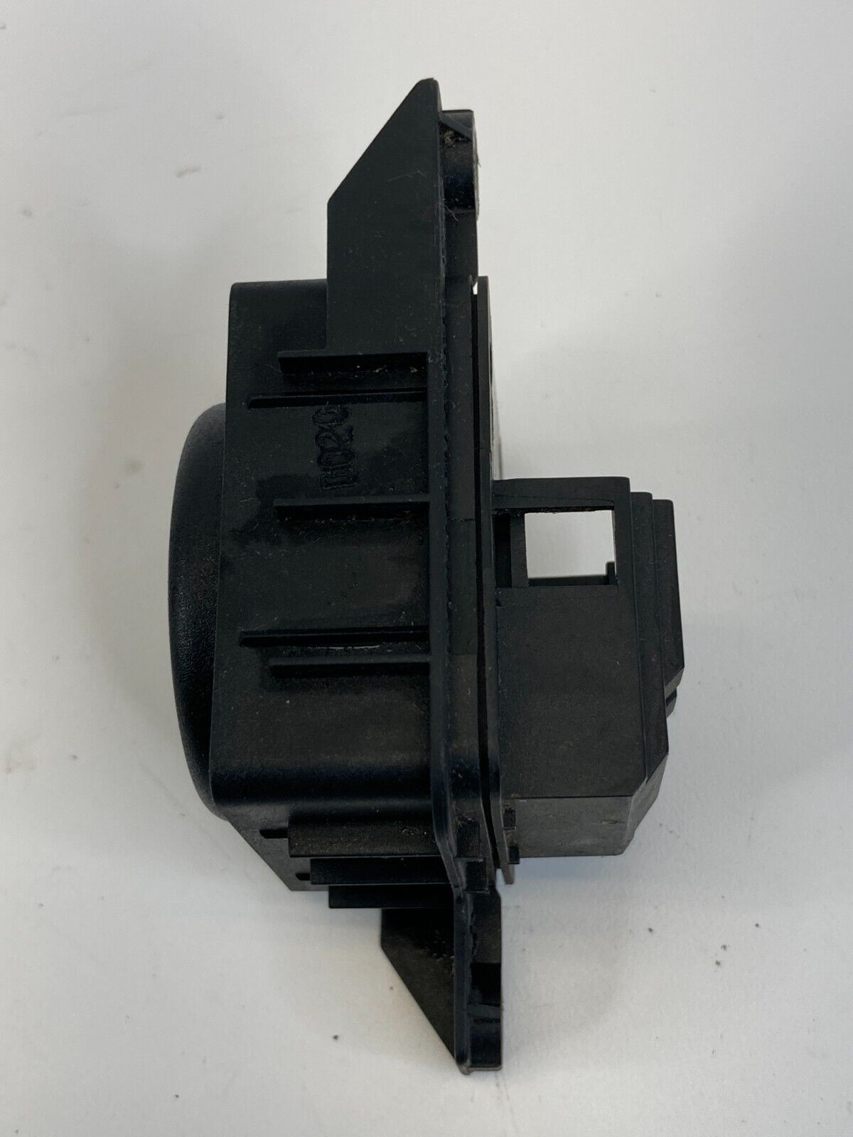 1998-2004 Audi A6 Quattro Front Left Seat Lumbar Control Switch 8L095977A