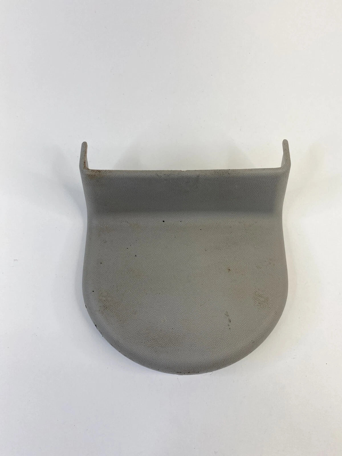 2004-2009 CADILLAC SRX FRONT RIGHT SIDE SEAT PAD BOLT COVER TRIM 88898392 OEM