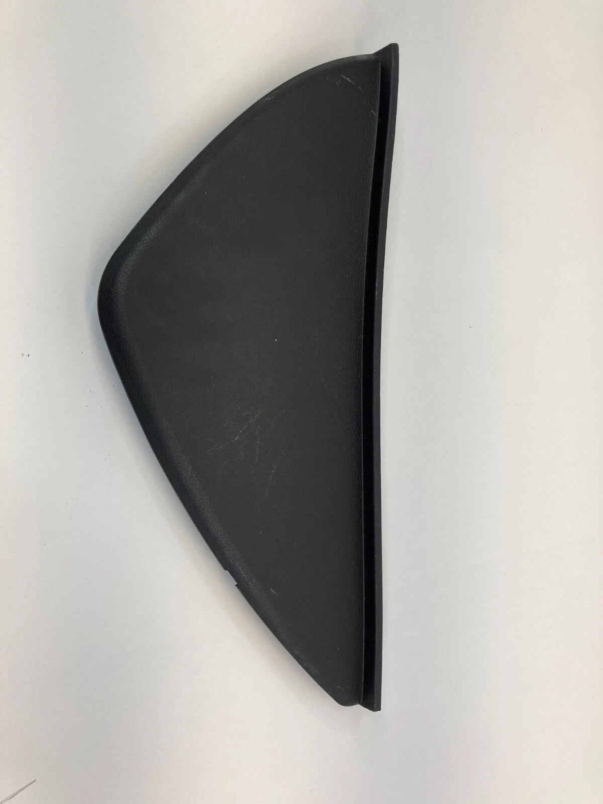 2011-2014 HYUNDAI SONATA DASH RIGHT SIDE END CAP COVER PANEL TRIM 84767-3S010