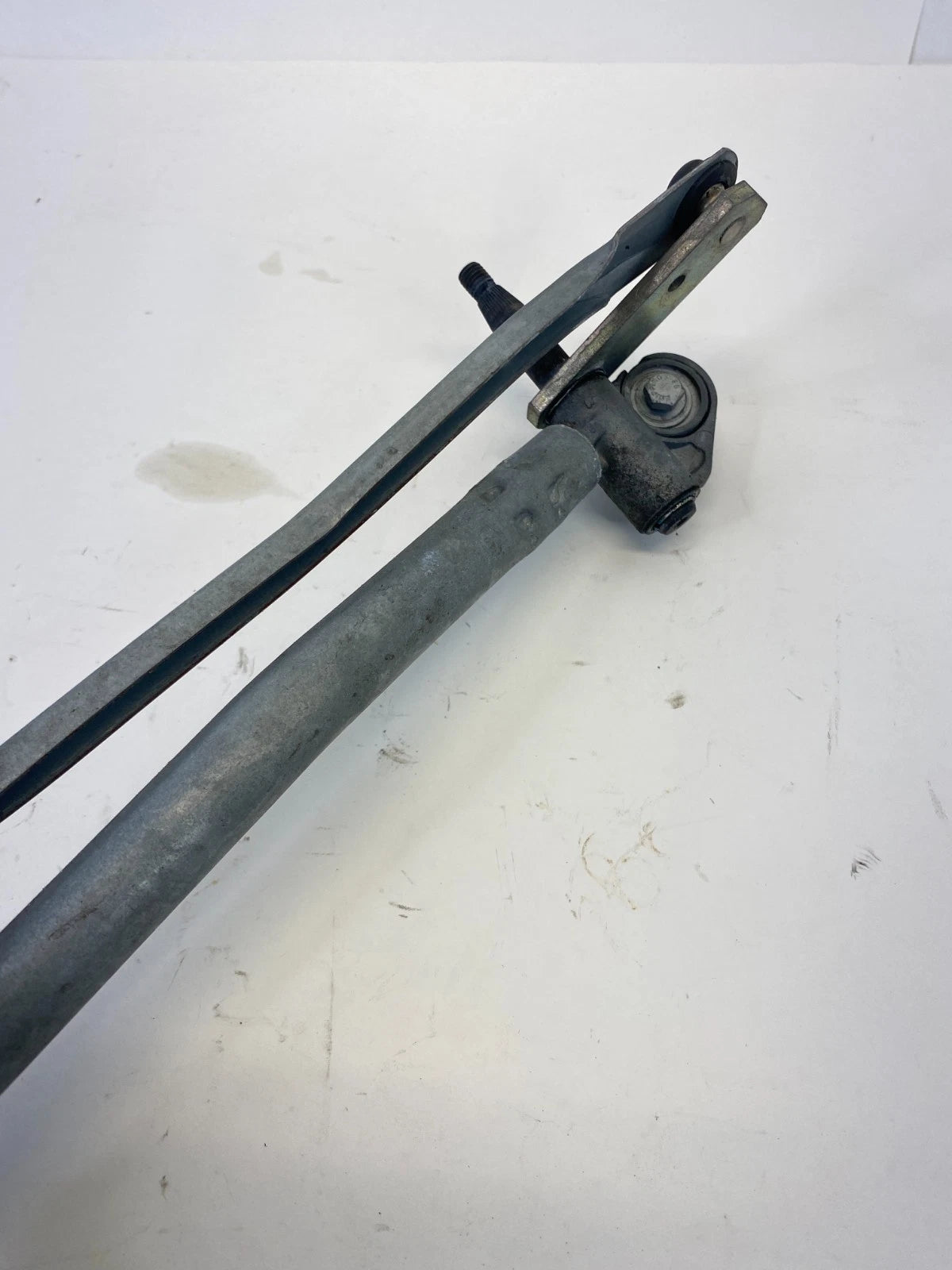 2007-2015 MINI COOPER WINDSHIELD FRONT WIPER MOTOR LINKAGE VALEO 54126867 OEM