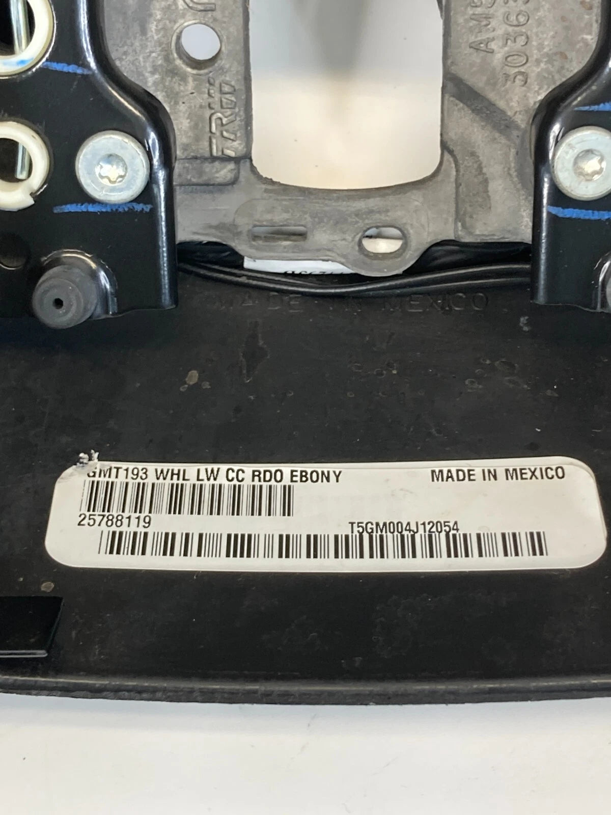 2007 2008 2009 SUZUKI XL-7 XL7 STEERING WHEEL W/ CRUISE & AUDIO CONTROL SWITCH