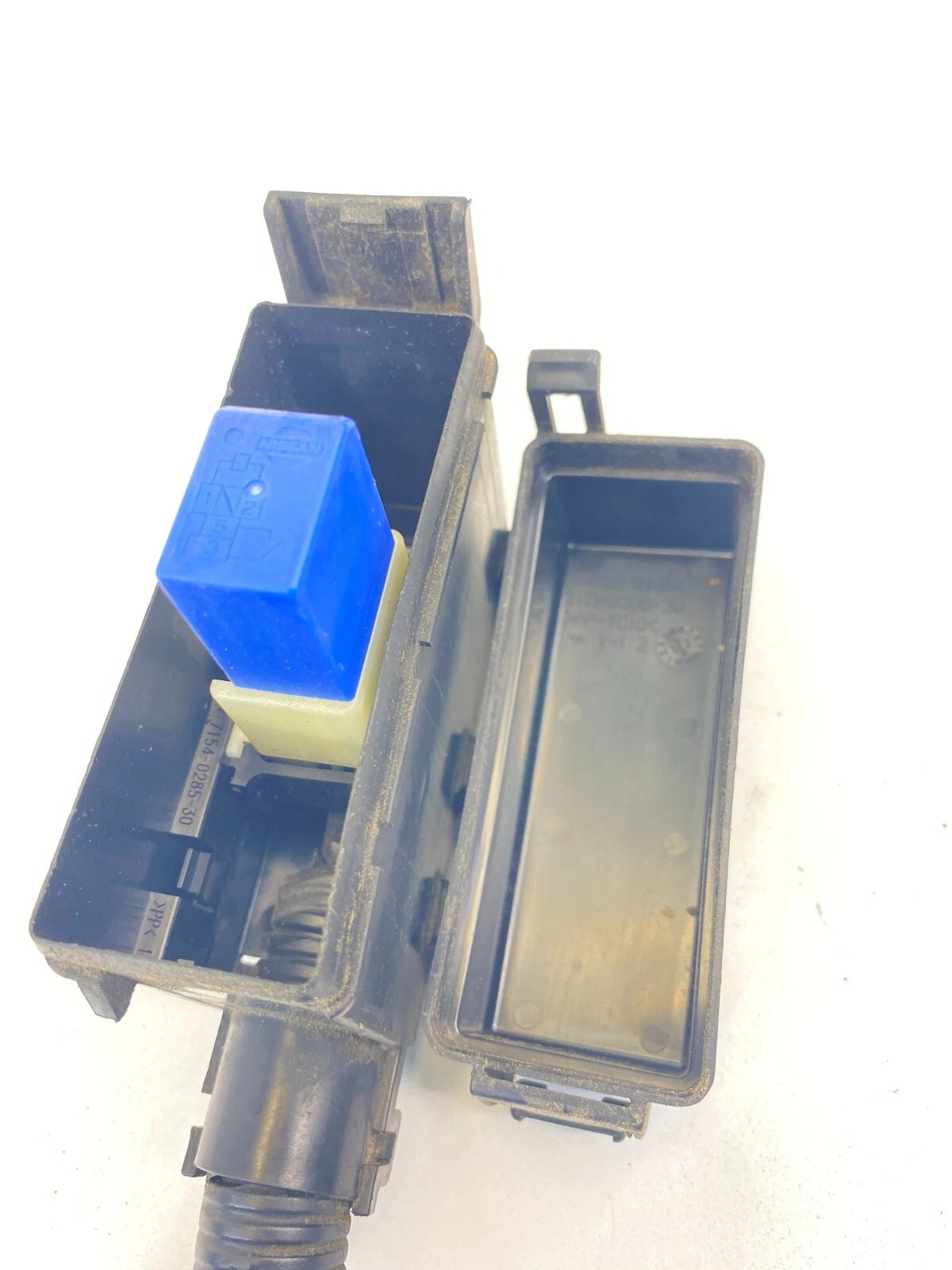 2012-2019 NISSAN VERSA 1.6L SEDAN ENGINE FUSE BOX RELAY JUNCTION 24372-1HK0A OEM