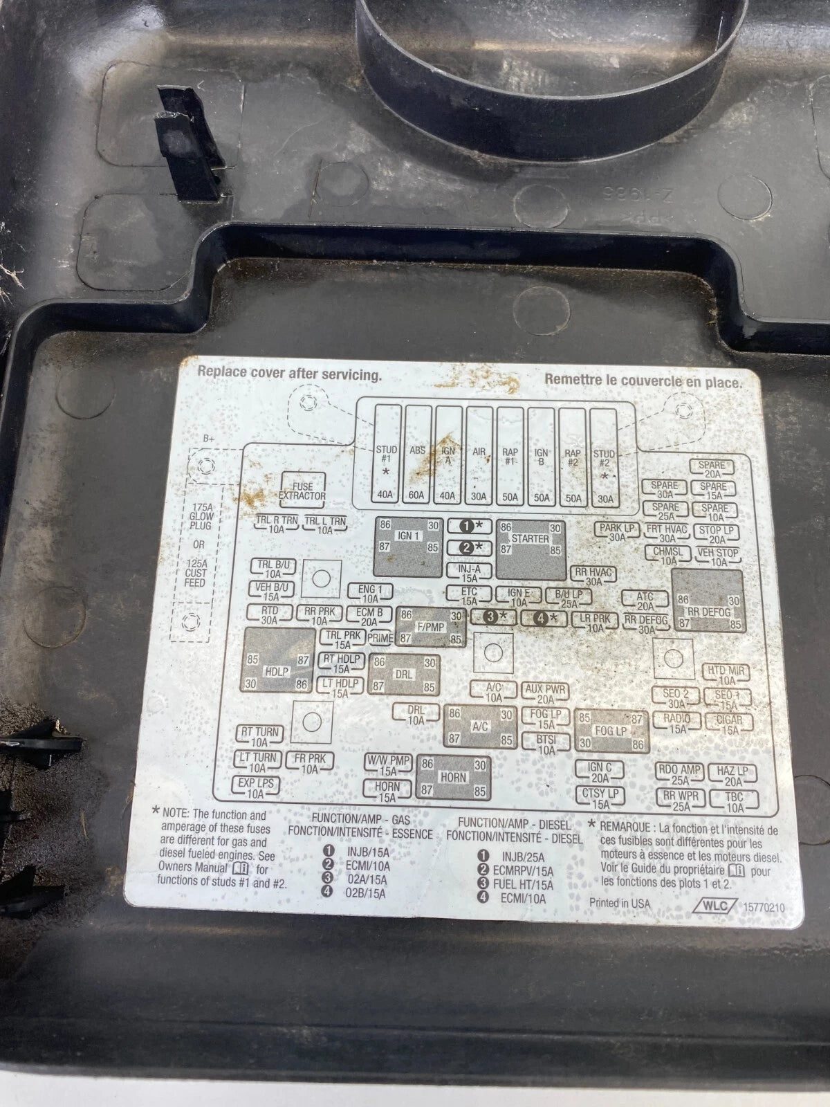 2000 GMC YUKON 5.3L 16V A/T ENGINE FUSE RELAY BOX COVER CAP LID 15770210 OEM