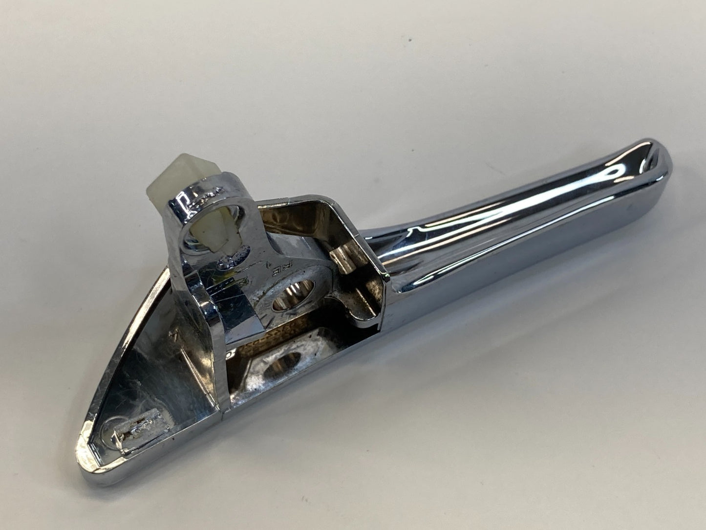 2006 Mercedes-Benz CLS500 Front Right Side Passenger Interior Door Handle OEM