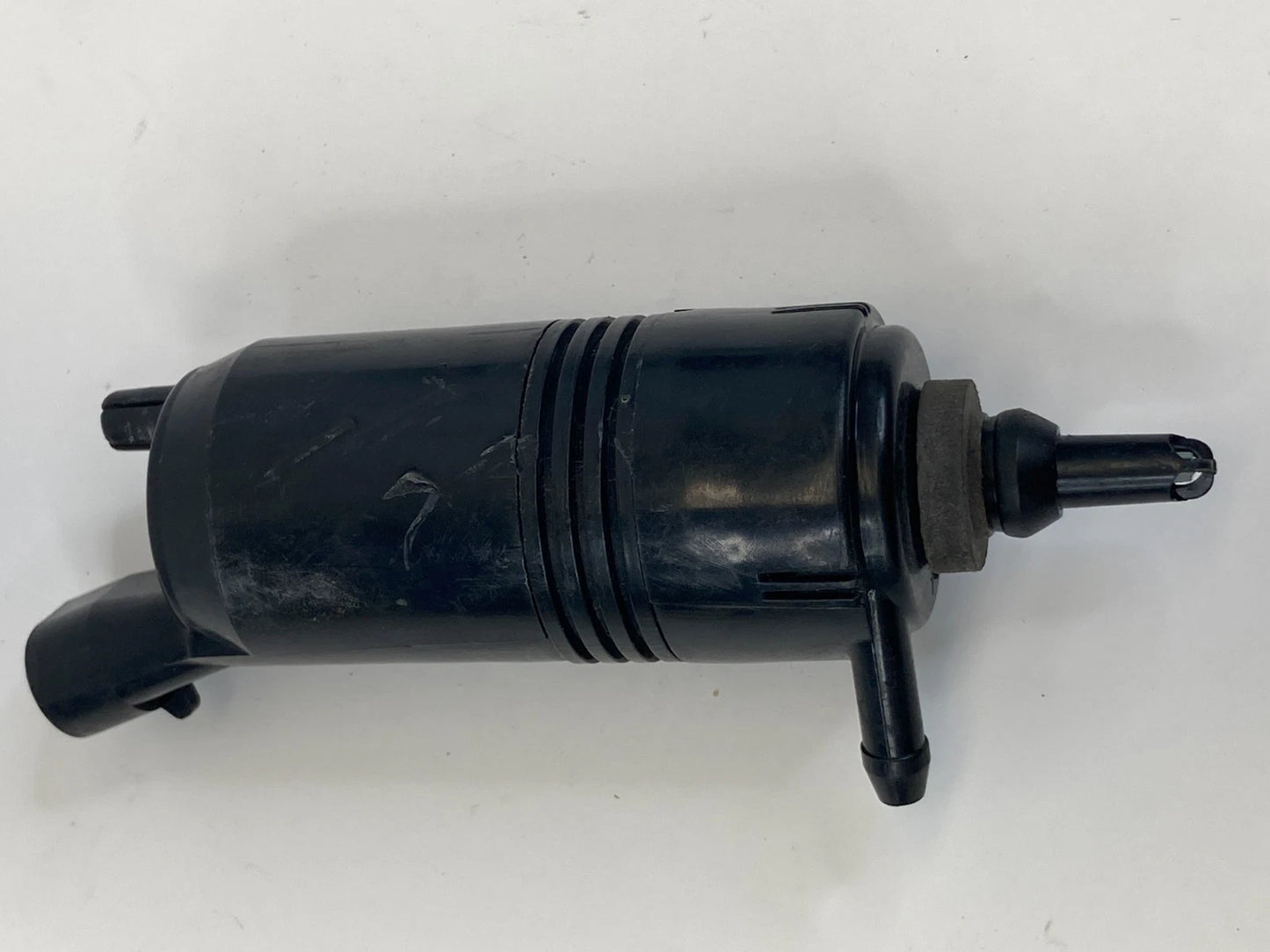 2004-2009 CADILLAC SRX 2003-2007 CTS FRONT WINDSHIELD WIPER WASHER PUMP 24022796