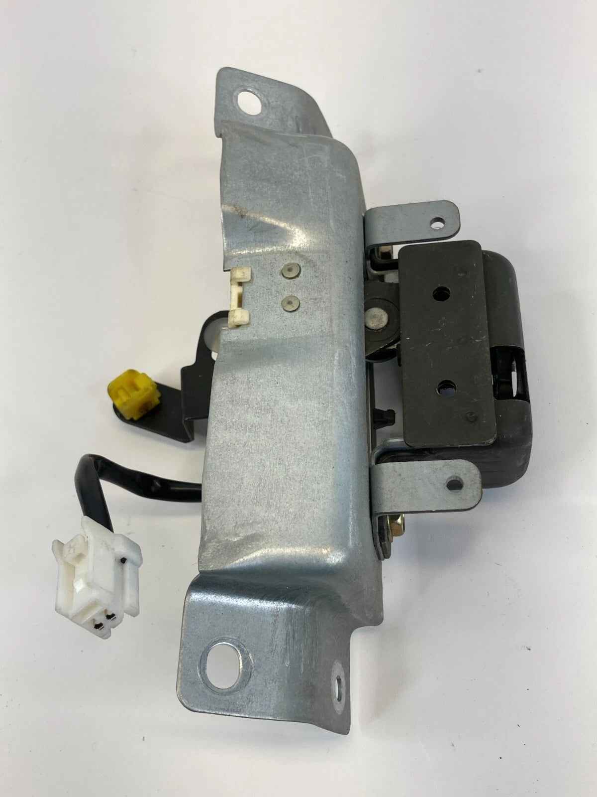 96-04 NISSAN PATHFINDER REAR TRUNK LIFTGATE WINDOW GLASS LOCK ACTUATOR LATCH