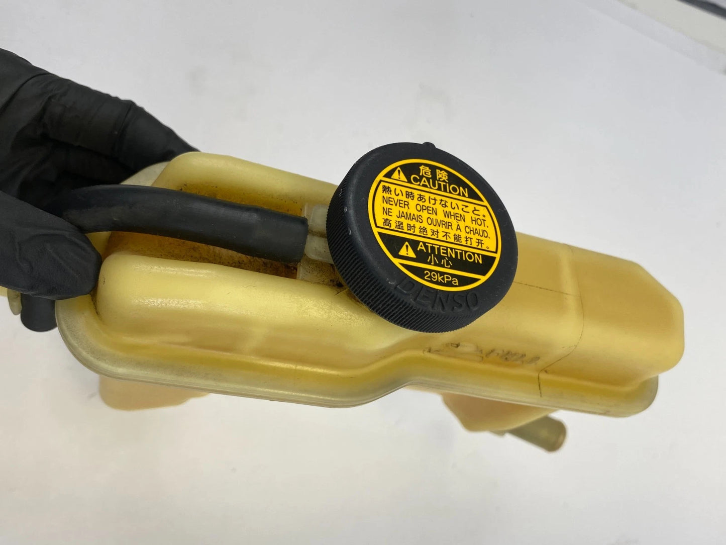 2004-2009 TOYOTA PRIUS HYBRID INVERTER COOLANT EXPANSION RESERVOIR TANK OEM