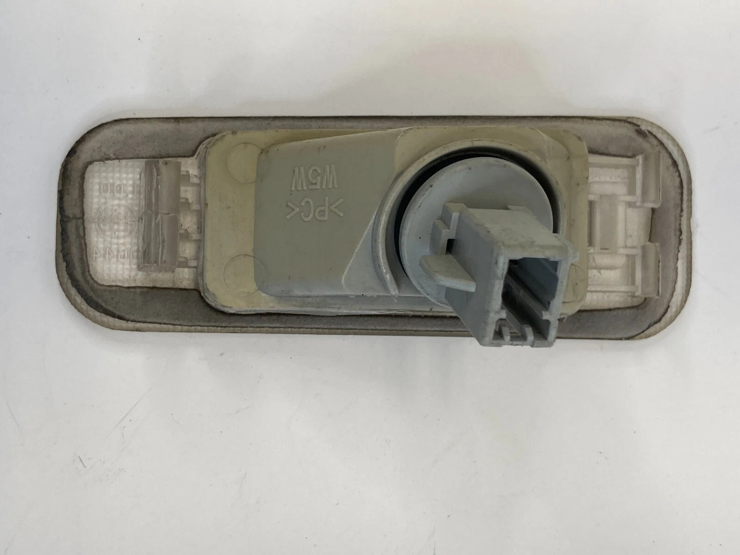 2006-2011 KIA RIO RIO5 REAR RIGHT PASSENGER SIDE LICENSE PLATE LIGHT LAMP OEM