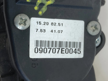 2010-2012 KIA SEDONA 3.5L V6 ACCELERATOR GAS PEDAL TRAVEL SENSOR 32700-4DXXX OEM