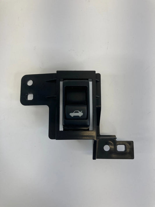 06 07 08 09 10 INFINITI M35 M45 TRUNK LID OPENER LOCK CONTROL SWITCH OEM