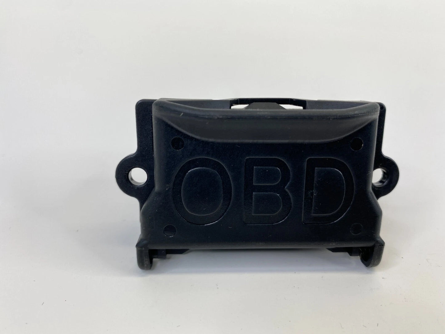 2012-2016 MERCEDES-BENZ E350 DIAGNOSTIC PLUG PORT UNDER COVER 202-540-23-73 OEM