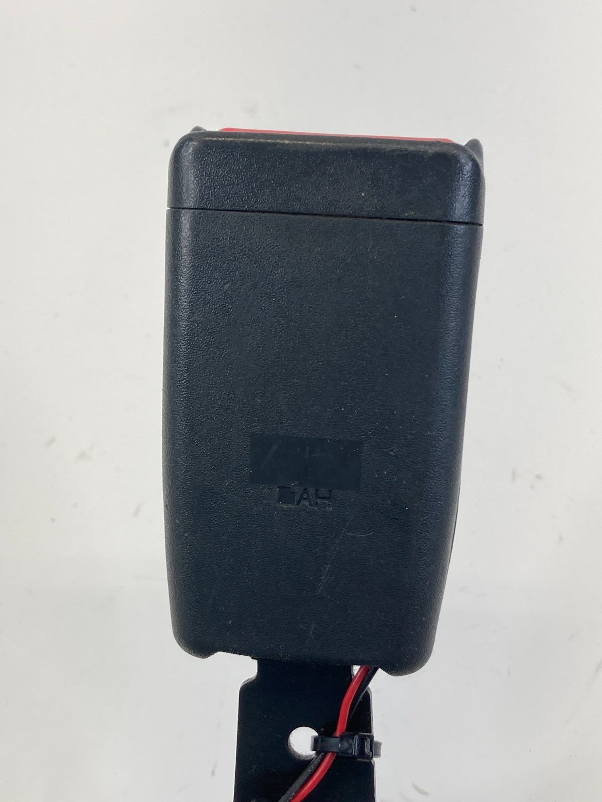 2015-2020 Honda Fit HATCHBACK Front Left Driver Seat Belt Buckle Assy OEM